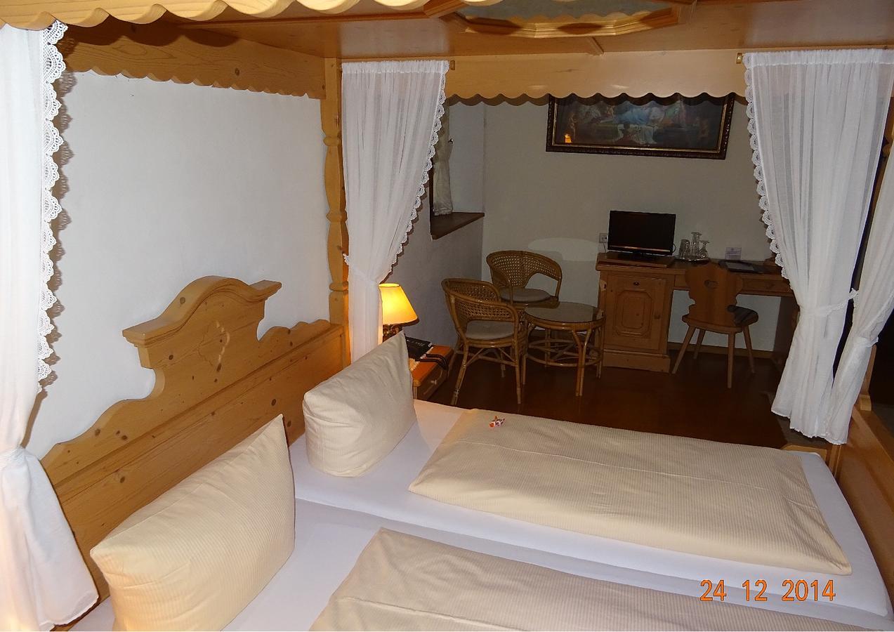 Wasserstelz Historisches Genusshotel & Restaurant Am Rhein Hohentengen am Hochrhein エクステリア 写真